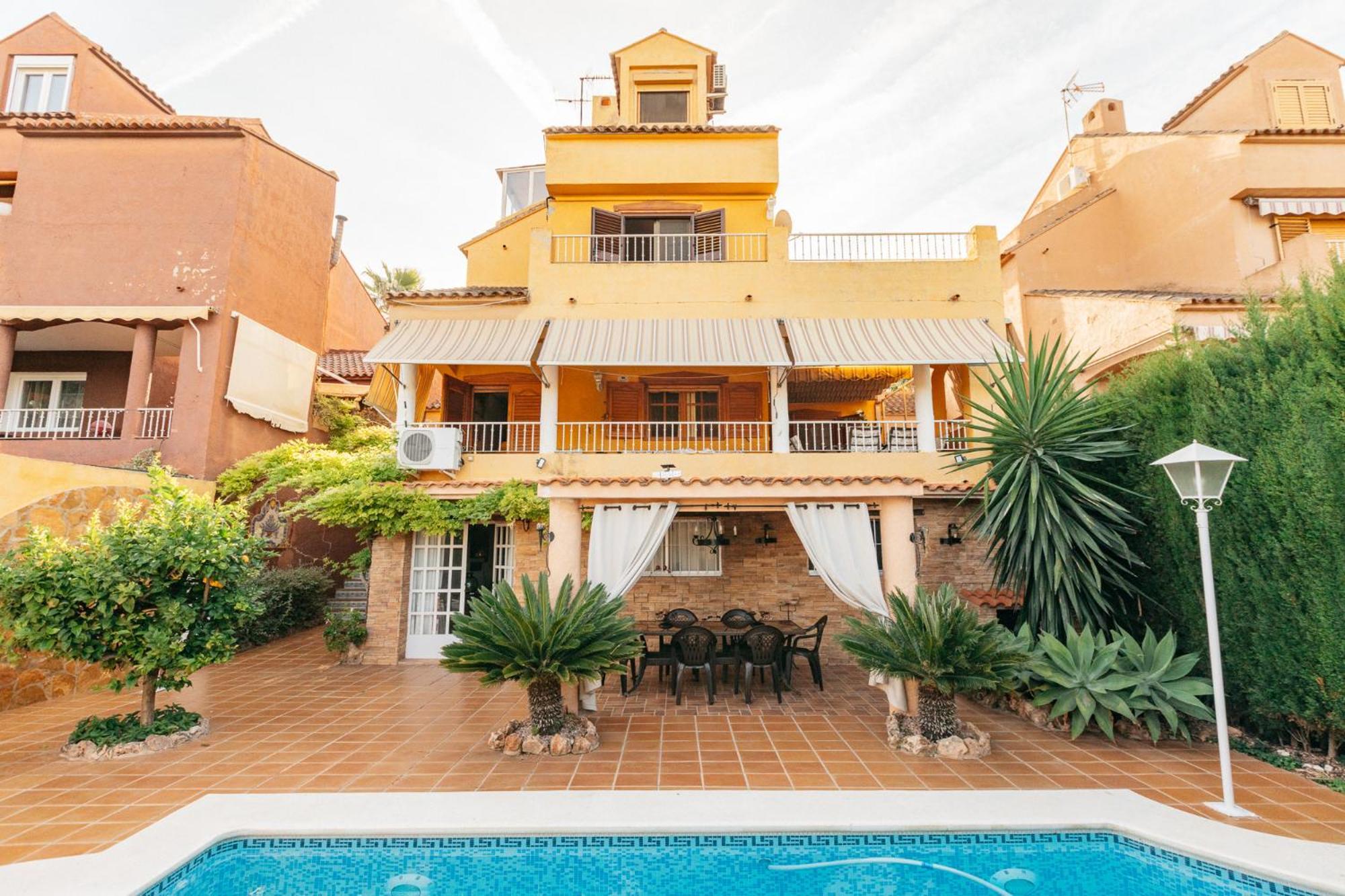 Chalet, Villa Rodeada De Naturaleza Piscina A Doce Klm De Valencia Y 7 Del Aeropuerto Экстерьер фото
