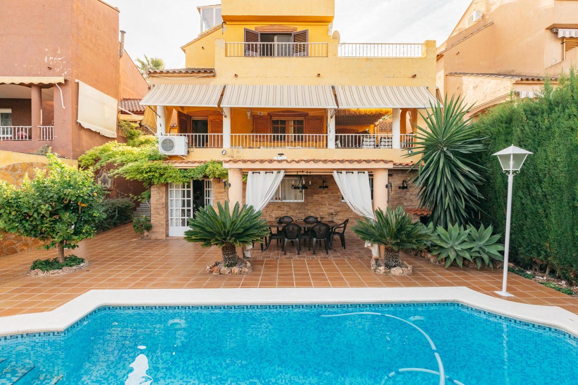 Chalet, Villa Rodeada De Naturaleza Piscina A Doce Klm De Valencia Y 7 Del Aeropuerto Экстерьер фото